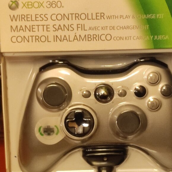 Sealed Microsoft XBOX 360 Wireless Controller Special Edition Play and Charge ki - Picture 2 of 11